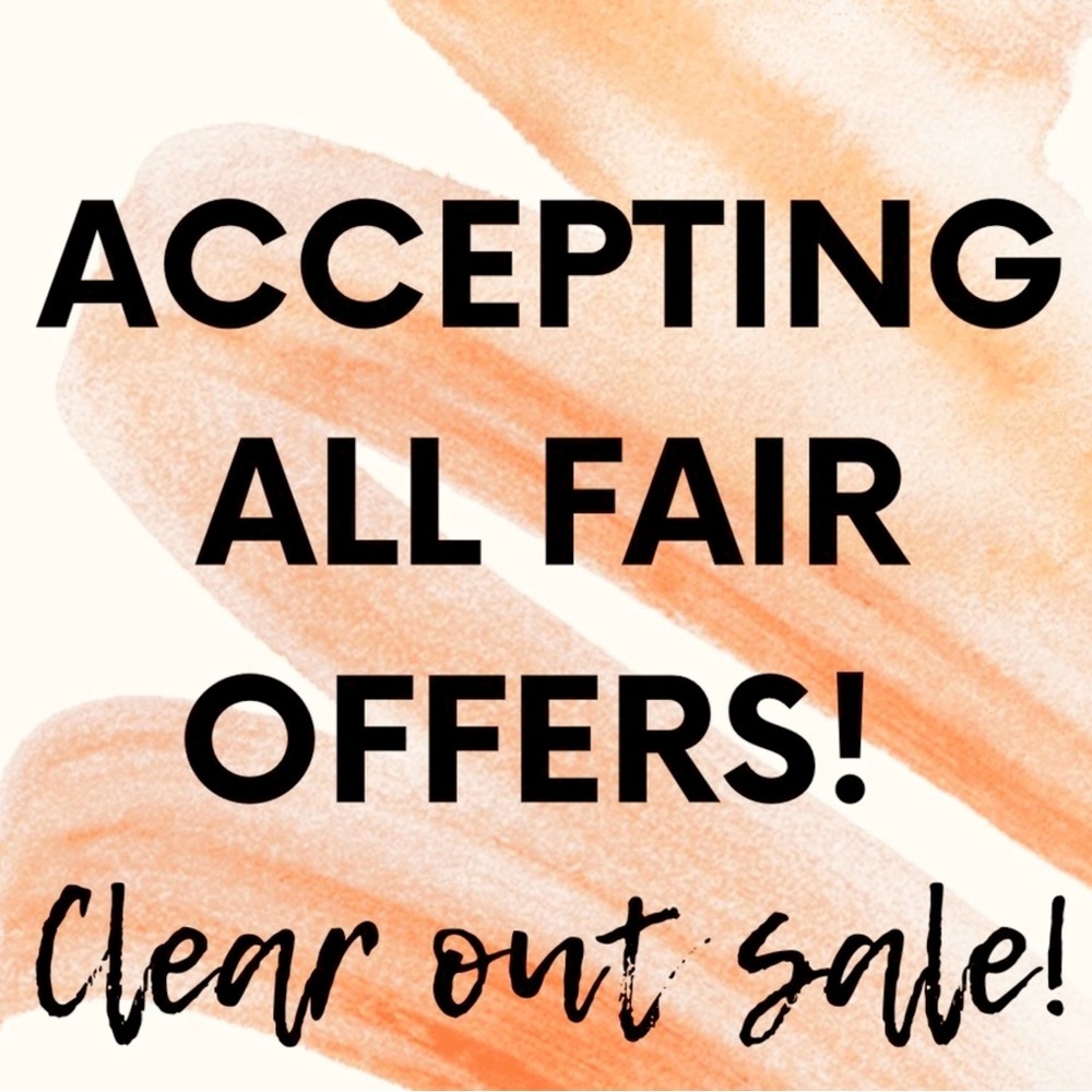 MOVING SALE!!!!!! OFFERS WELCOME! CLOSET CLEAR OUT!!!!!! - Picture 3 of 8